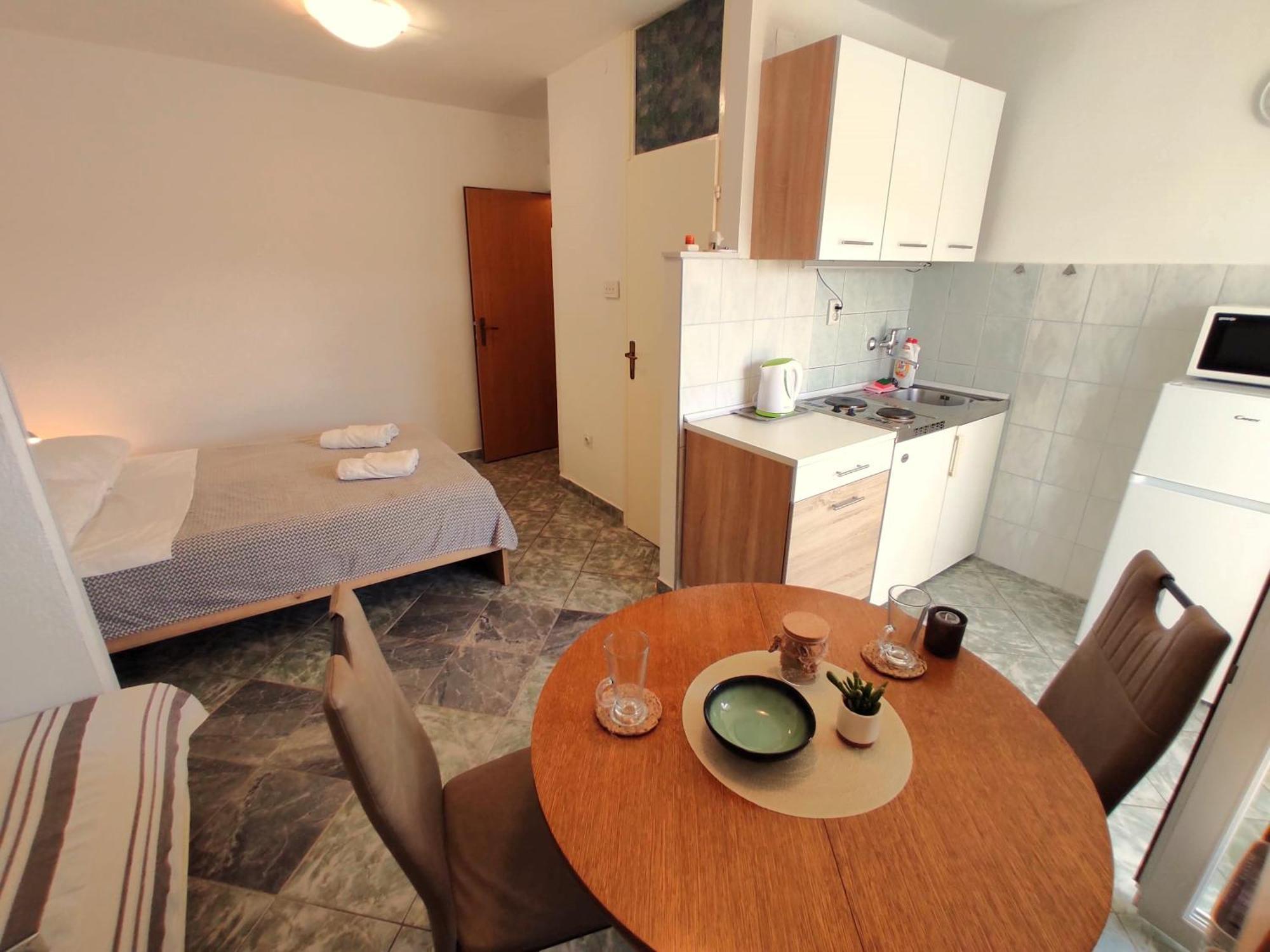 Apartments Boa Слатине Екстериор снимка